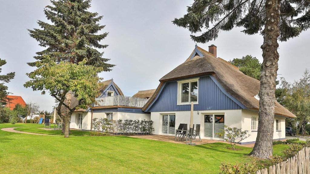 Kapitaenshaus Kammer Born Buitenkant foto